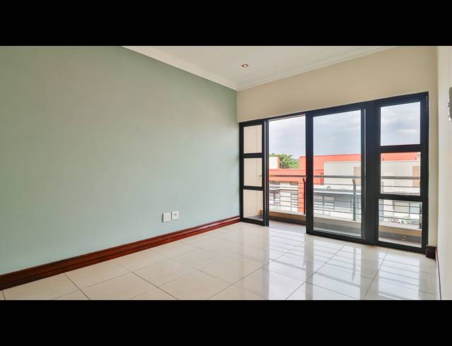 2 BEDROOM APARTMENT FOR SALE IN UMHLANGA RIDGE